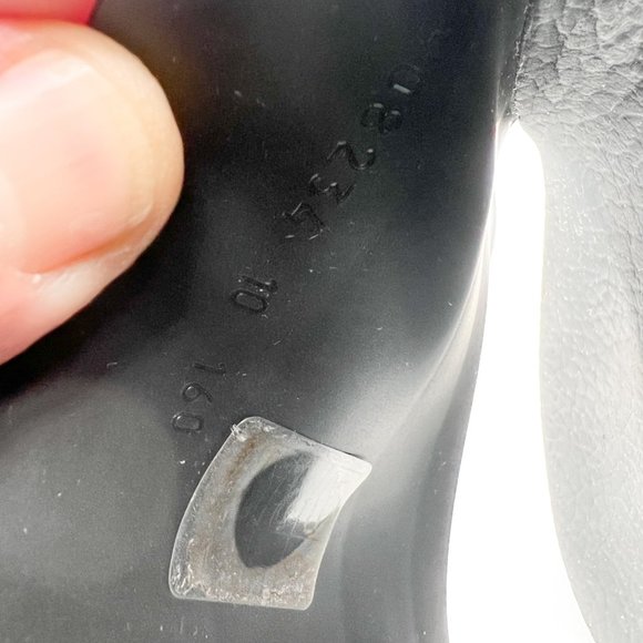 Gucci Classic Rubber Slides Sandal - Picture 8 of 10